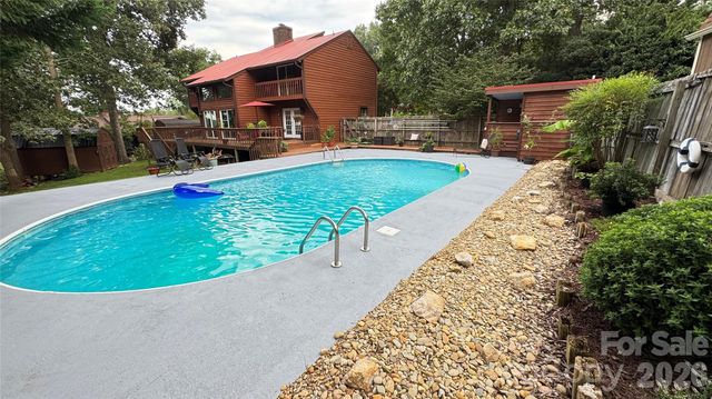 114 Rustic Hills Circle, Bessemer City, NC 28016