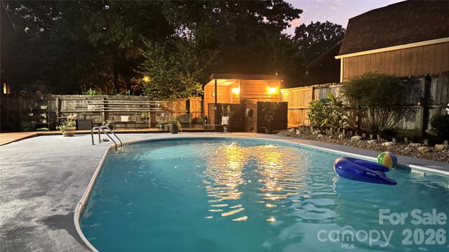 114 Rustic Hills Circle, Bessemer City, NC 28016