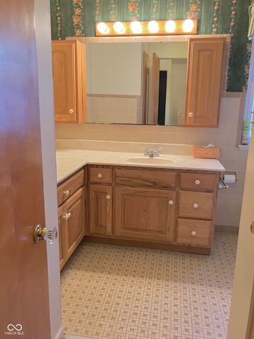 802 Maplewood Avenue, Anderson, IN 46012