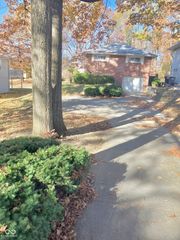 802 Maplewood Avenue, Anderson, IN 46012