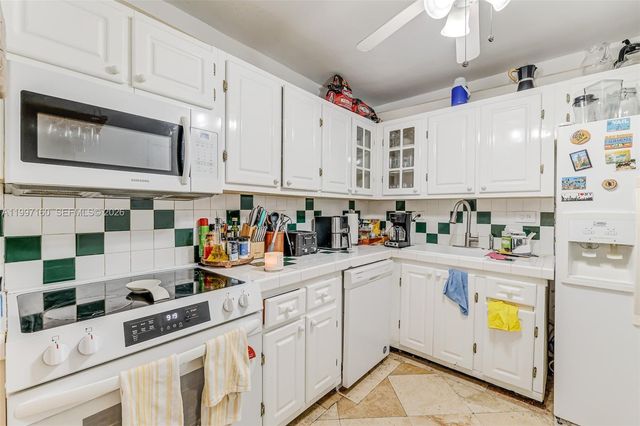 6039 Collins Ave 1607, Miami Beach, FL 33140