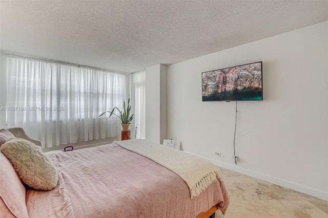 6039 Collins Ave 1607, Miami Beach, FL 33140