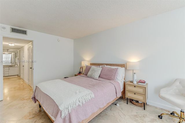 6039 Collins Ave 1607, Miami Beach, FL 33140