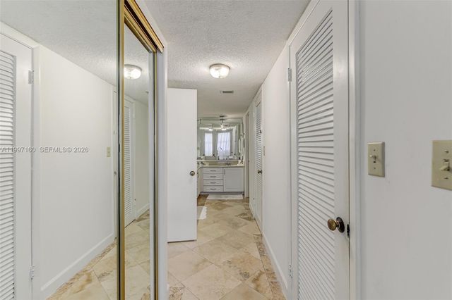 6039 Collins Ave 1607, Miami Beach, FL 33140