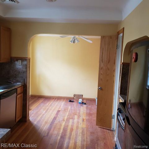 16215 and 16217 Greenview Avenue, Detroit, MI 48219