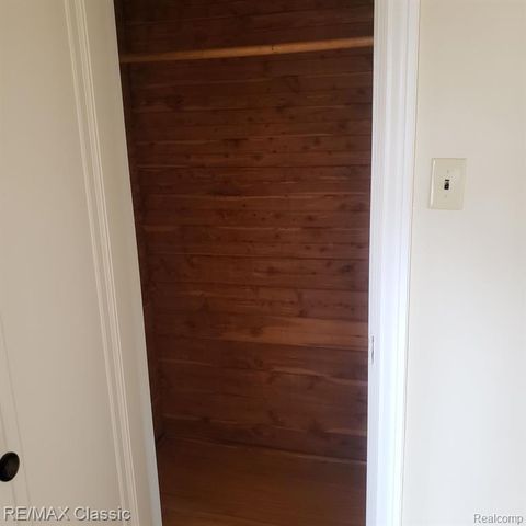 16215 and 16217 Greenview Avenue, Detroit, MI 48219