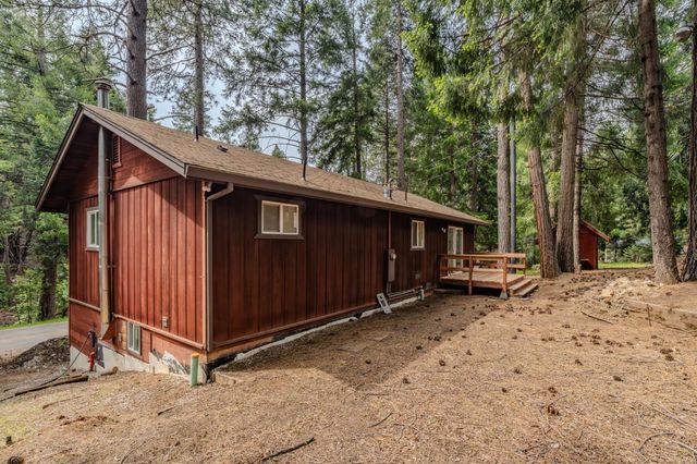 25865 Creekside Dr, Pioneer, CA 95666