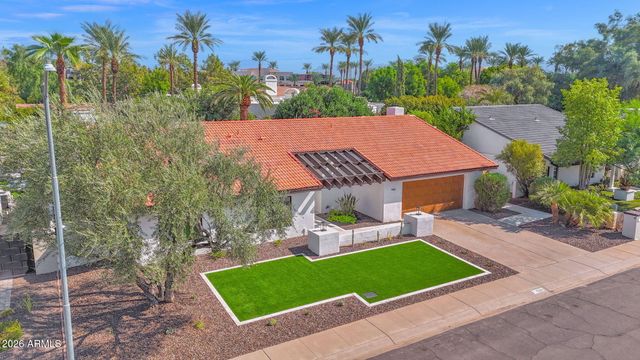 7506 E WOODSAGE Lane, Scottsdale, AZ 85258