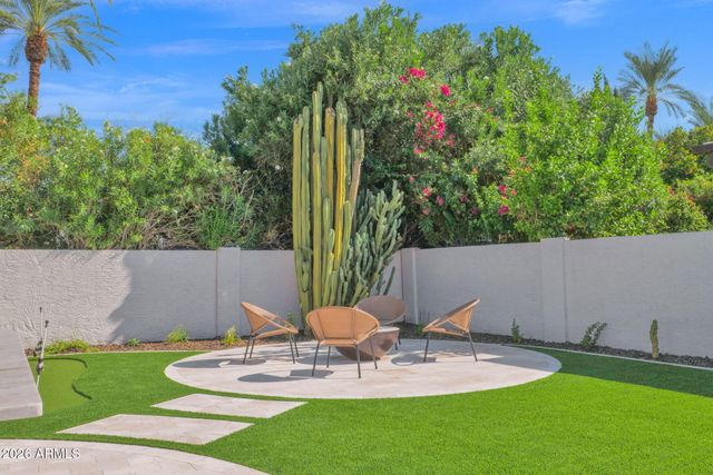 7506 E WOODSAGE Lane, Scottsdale, AZ 85258