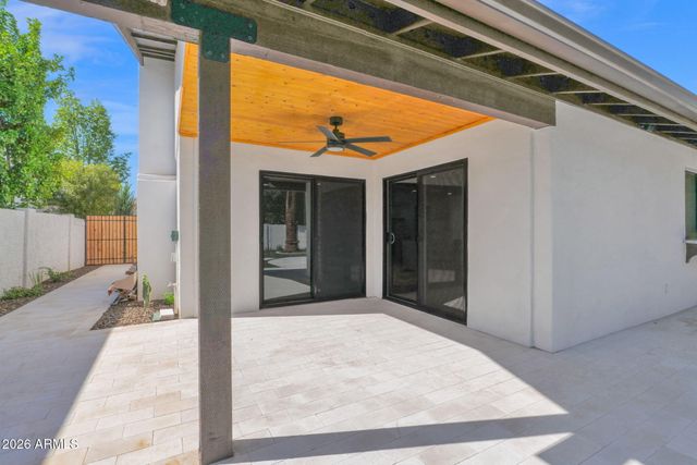 7506 E WOODSAGE Lane, Scottsdale, AZ 85258