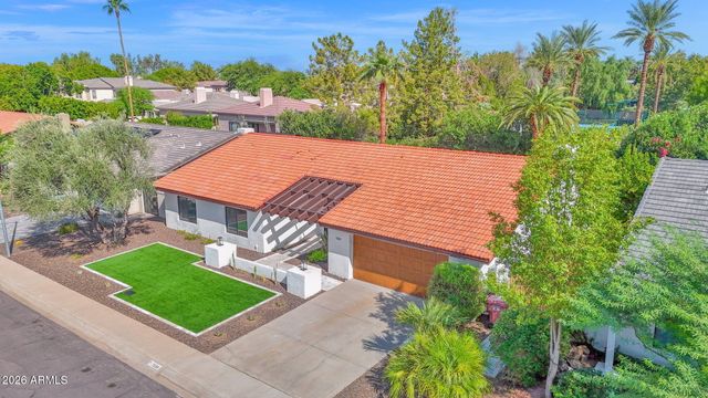 7506 E WOODSAGE Lane, Scottsdale, AZ 85258