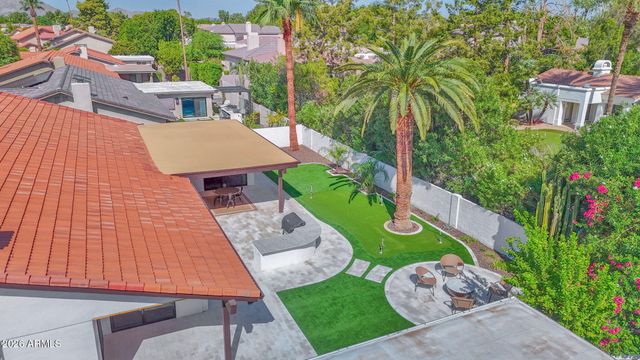 7506 E WOODSAGE Lane, Scottsdale, AZ 85258