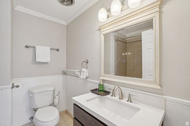 2451 E MURRAY HOLLADAY RD, Holladay, UT 84117