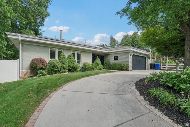 2451 E MURRAY HOLLADAY RD, Holladay, UT 84117