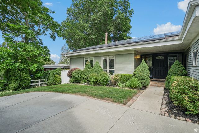 2451 E MURRAY HOLLADAY RD, Holladay, UT 84117