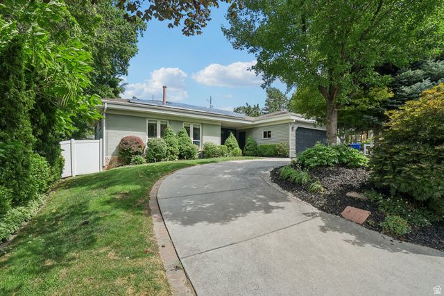 2451 E MURRAY HOLLADAY RD, Holladay, UT 84117