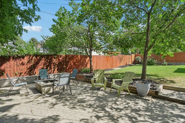 2451 E MURRAY HOLLADAY RD, Holladay, UT 84117