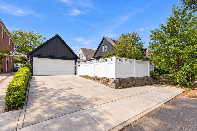 228-18 139th Avenue, Laurelton, NY 11413