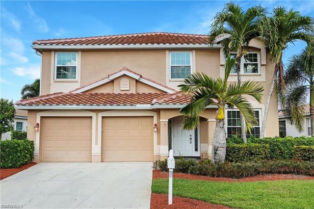 11117 Lakeland CIR, Fort Myers, FL 33913