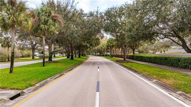 11117 Lakeland CIR, Fort Myers, FL 33913
