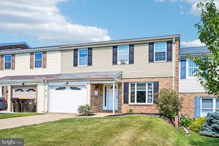 2909 BUNKER HILL CT, Bensalem, PA 19020