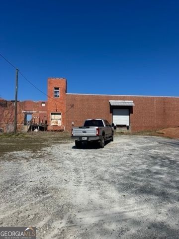 720 E Main Street, Lavonia, GA 30553