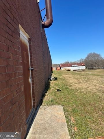 720 E Main Street, Lavonia, GA 30553