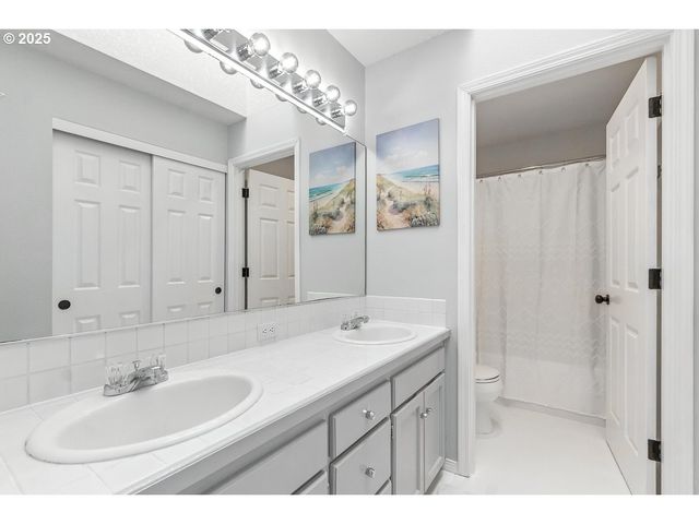 15730 Sw BOBWHITE Cir, Beaverton, OR 97007