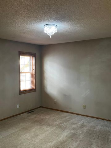 9023 Nantwick Ridge, Brooklyn Park, MN 55443