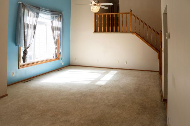 9023 Nantwick Ridge, Brooklyn Park, MN 55443