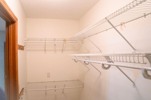 9023 Nantwick Ridge, Brooklyn Park, MN 55443