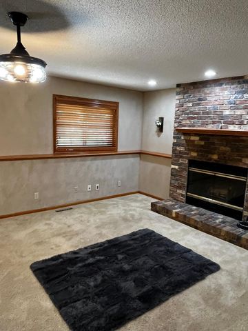 9023 Nantwick Ridge, Brooklyn Park, MN 55443