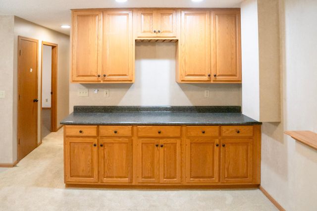 9023 Nantwick Ridge, Brooklyn Park, MN 55443