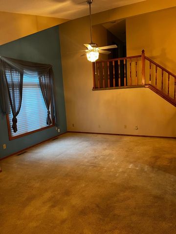 9023 Nantwick Ridge, Brooklyn Park, MN 55443