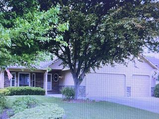 9023 Nantwick Ridge, Brooklyn Park, MN 55443