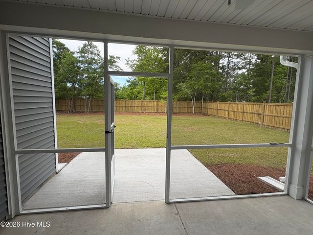 43 N Bandwheel Way, Hampstead, NC 28443