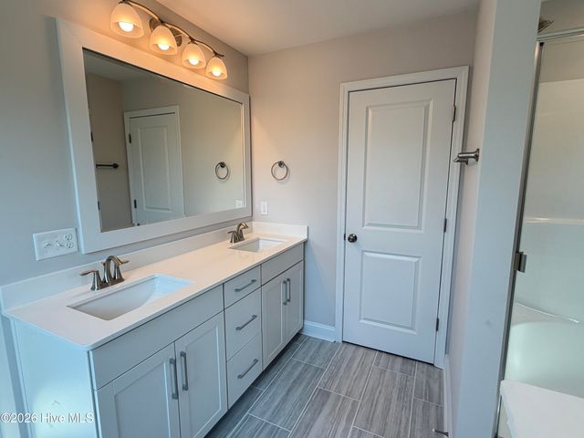 43 N Bandwheel Way, Hampstead, NC 28443