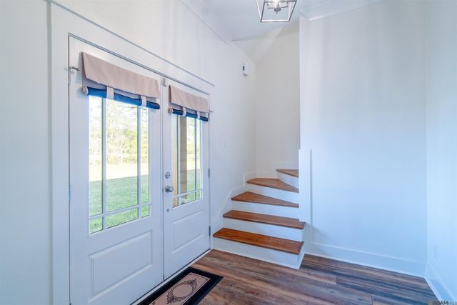 7066 Port Hudson Pride Rd, Zachary, LA 70791