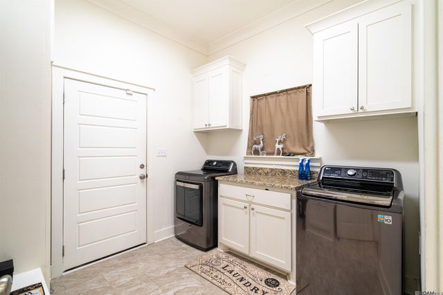 7066 Port Hudson Pride Rd, Zachary, LA 70791