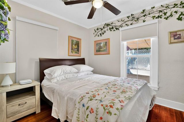 418 E 10TH AVENUE, Mount Dora, FL 32757