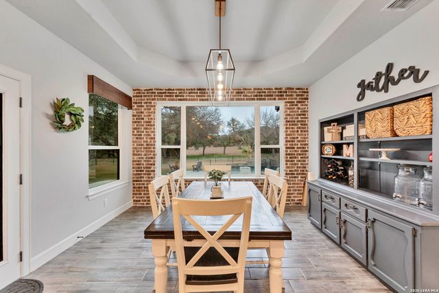 1033 MYSTIC SHORES BLVD, Spring Branch, TX 78070