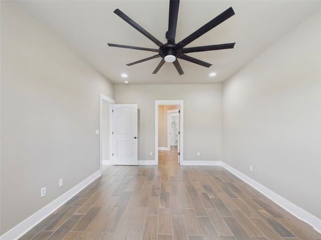 676 N Malbec Road, Fayetteville, AR 72704