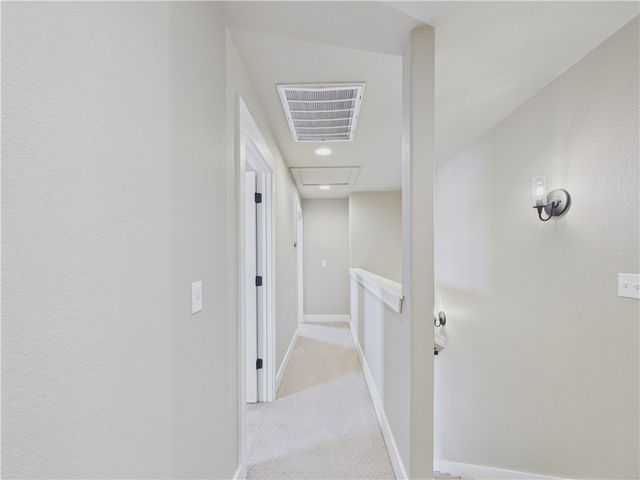 676 N Malbec Road, Fayetteville, AR 72704