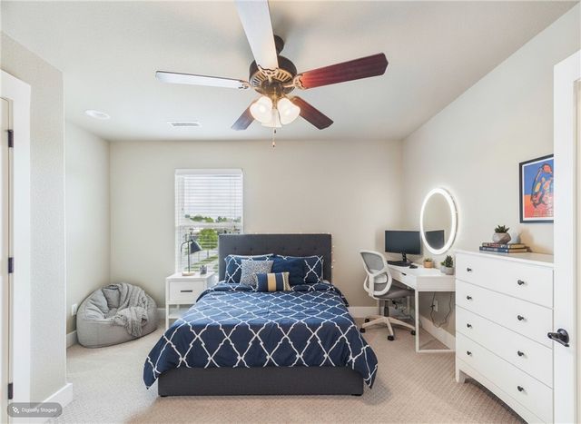 676 N Malbec Road, Fayetteville, AR 72704