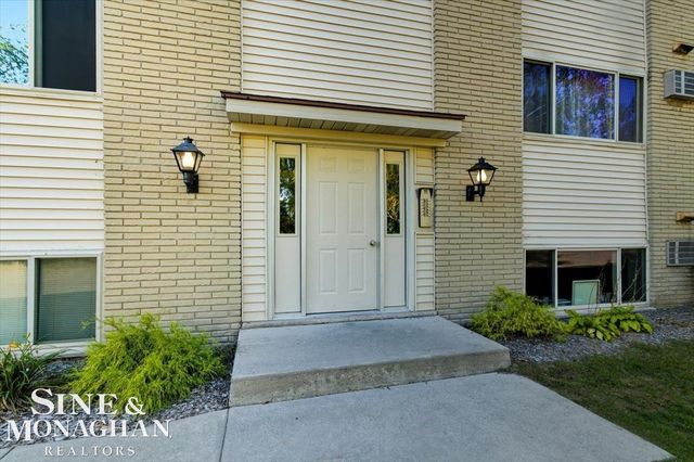 1875 C-12 Michigan Avenue, Marysville, MI 48040