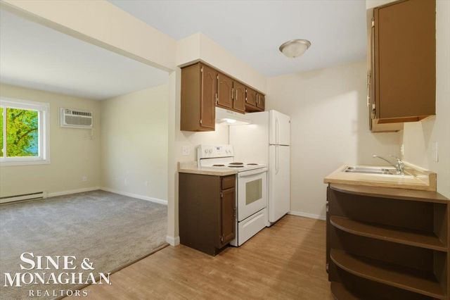 1875 C-12 Michigan Avenue, Marysville, MI 48040