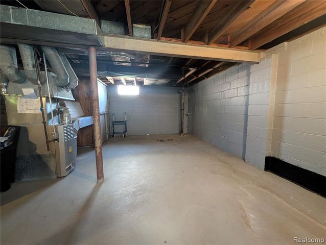 309 Michigan Avenue, Pontiac, MI 48342