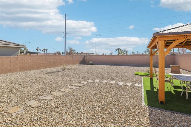 2255 Woodbluff Avenue, North Las Vegas, NV 89086