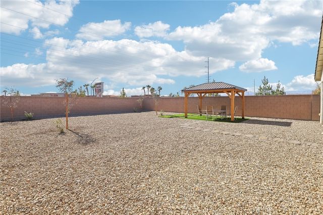 2255 Woodbluff Avenue, North Las Vegas, NV 89086