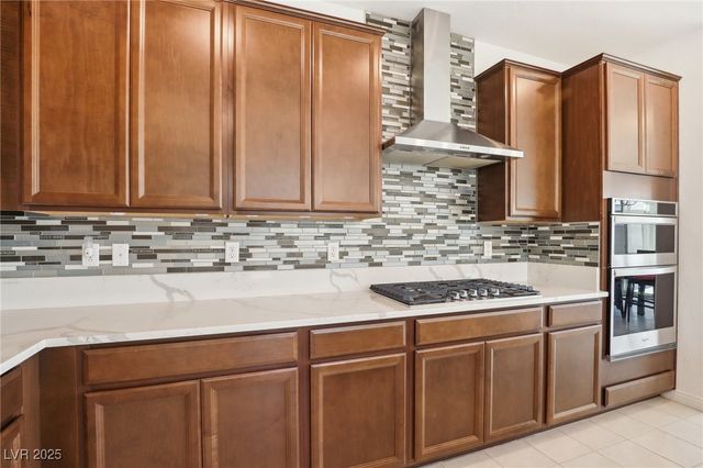 2255 Woodbluff Avenue, North Las Vegas, NV 89086